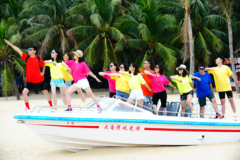 公司組織全體(tǐ)員(yuán)工(gōng)赴海(hǎi)陵島旅遊休閑(圖5)