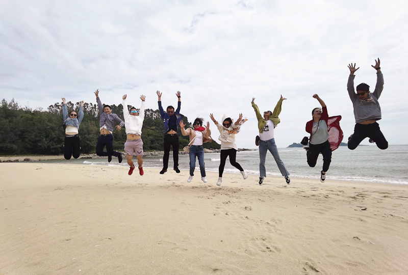 公司組織全體(tǐ)員(yuán)工(gōng)赴海(hǎi)陵島旅遊休閑(圖9)