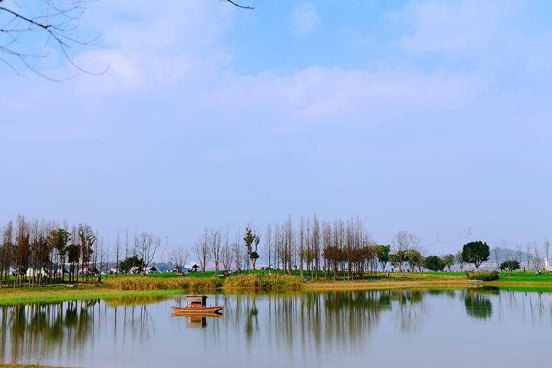 春風(fēng)十裡(lǐ)不(bù)如(rú)你(nǐ)——“三八”婦女(nǚ)節春遊活動(圖1)